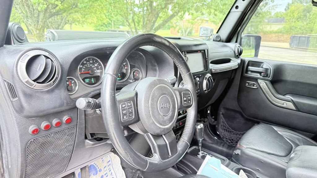 Photo 23 of this JEEP WRANGLER UNLIMI