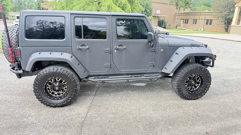 Photo 6 of this JEEP WRANGLER UNLIMI