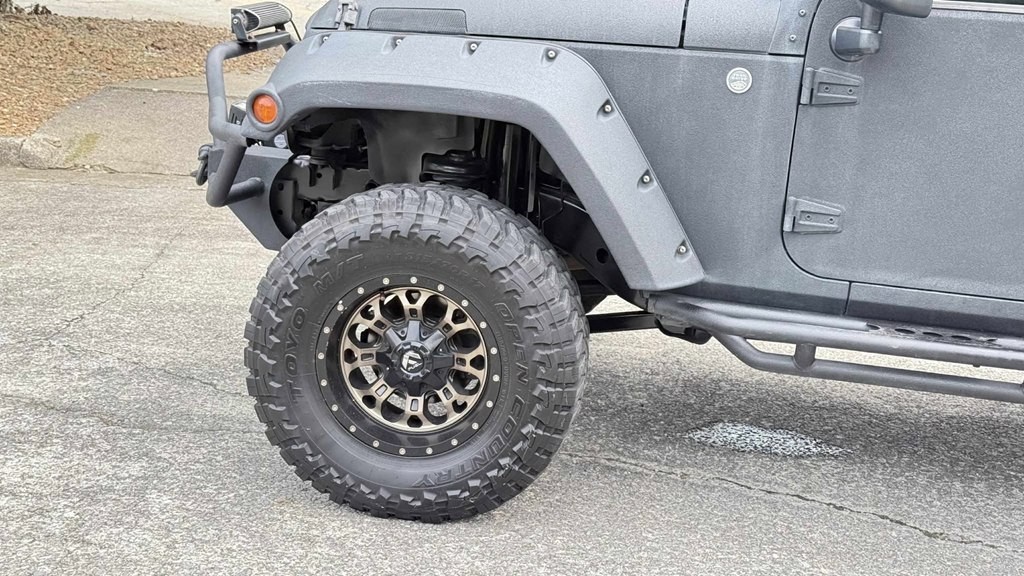 Photo 27 of this JEEP WRANGLER UNLIMI