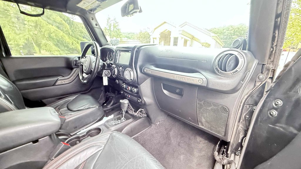 Photo 10 of this JEEP WRANGLER UNLIMI