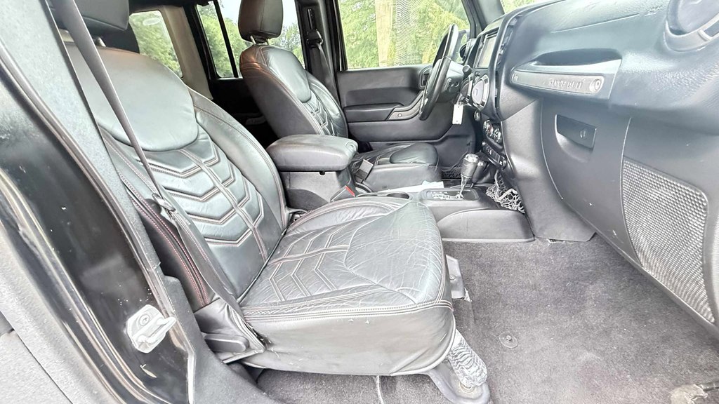 Photo 29 of this JEEP WRANGLER UNLIMI