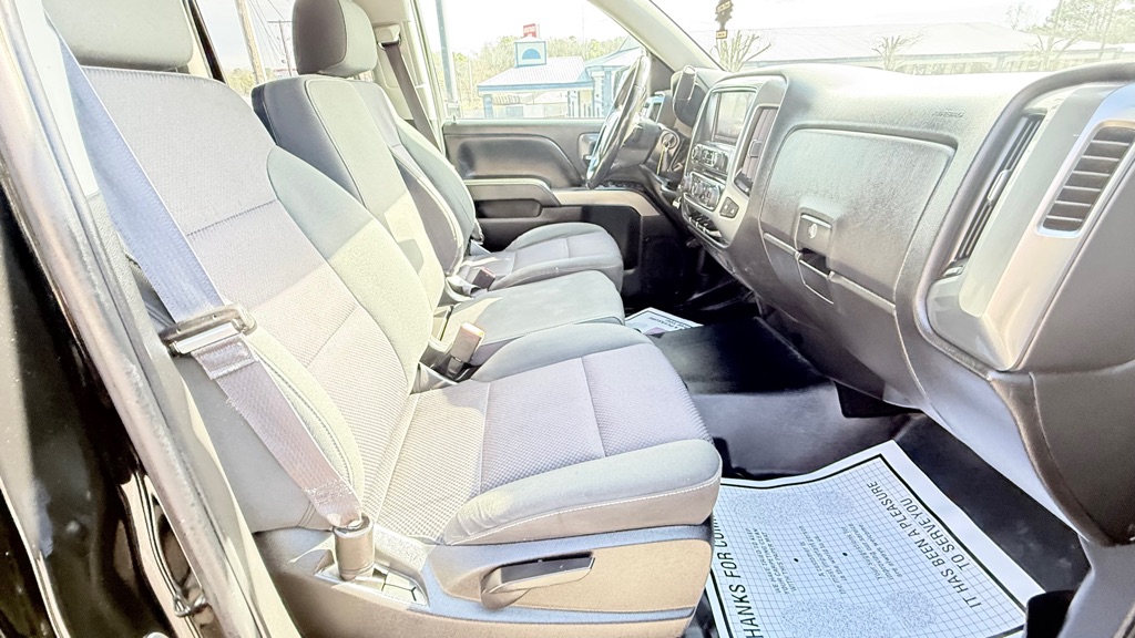 Photo 14 of this CHEVROLET SILVERADO 1500