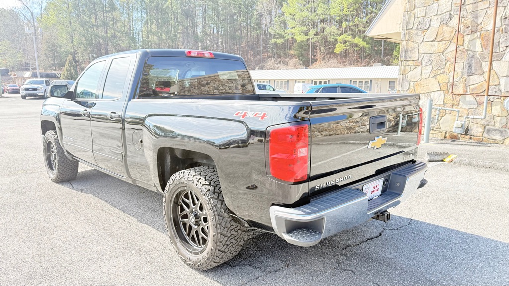 Photo 4 of this CHEVROLET SILVERADO 1500