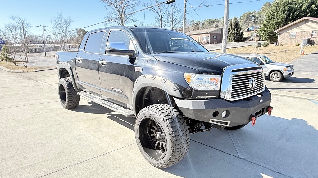 Photo 2 of this TOYOTA TUNDRA