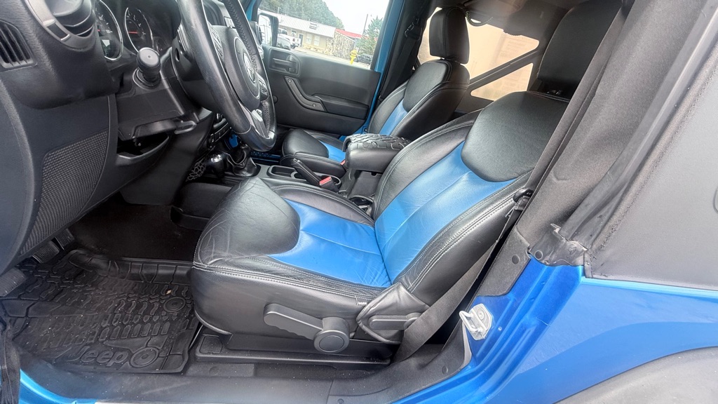 Photo 9 of this JEEP WRANGLER