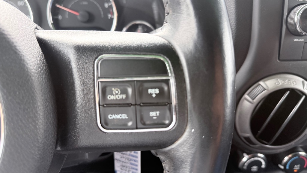 Photo 21 of this JEEP WRANGLER