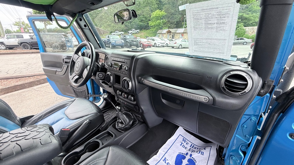 Photo 13 of this JEEP WRANGLER