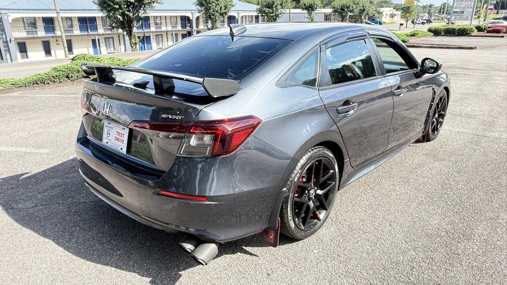 Photo 8 of this HONDA CIVIC