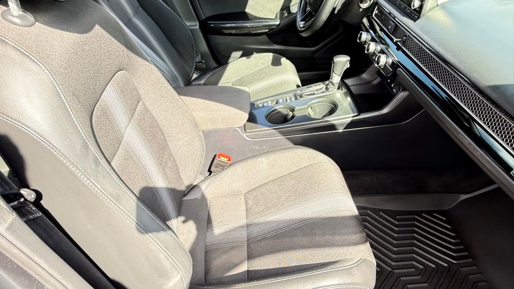 Photo 11 of this HONDA CIVIC