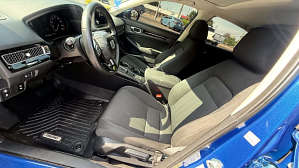 Photo 9 of this HONDA CIVIC