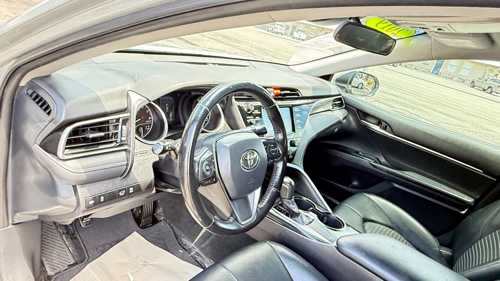 Photo 11 of this TOYOTA CAMRY