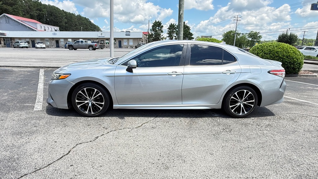 Photo 6 of this TOYOTA CAMRY