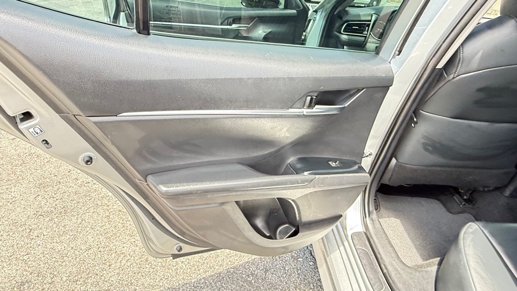 Photo 21 of this TOYOTA CAMRY