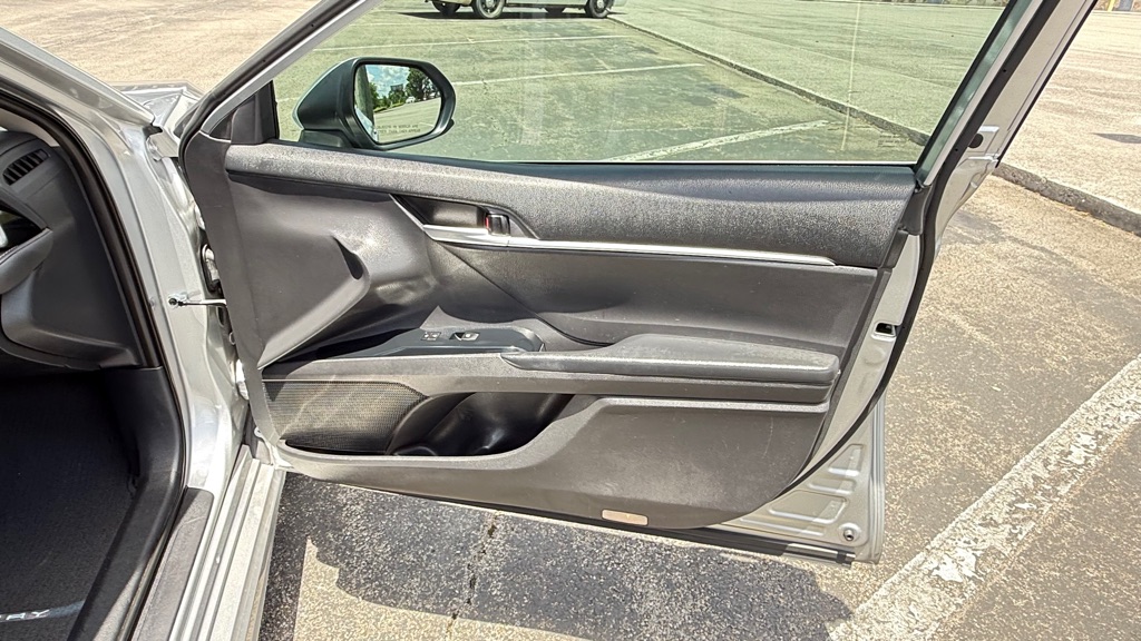 Photo 22 of this TOYOTA CAMRY