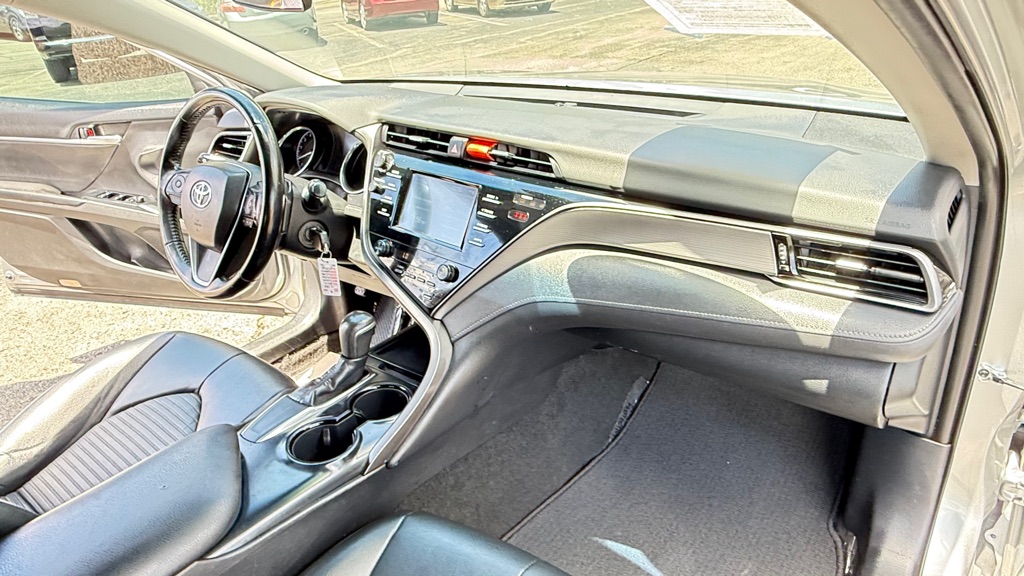 Photo 14 of this TOYOTA CAMRY