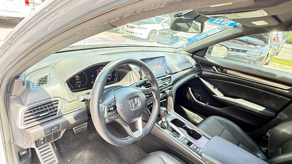Photo 10 of this HONDA ACCORD