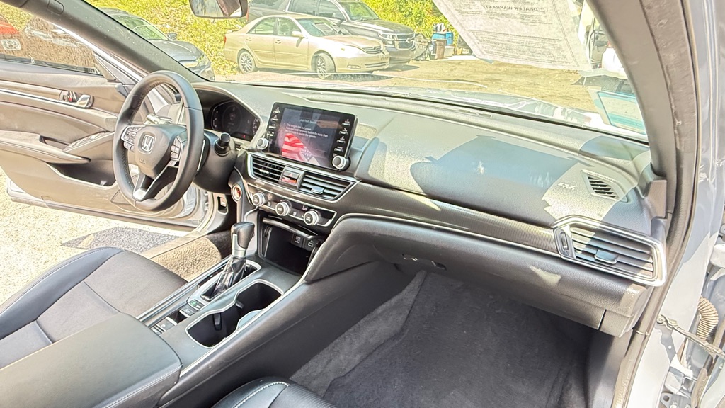 Photo 15 of this HONDA ACCORD
