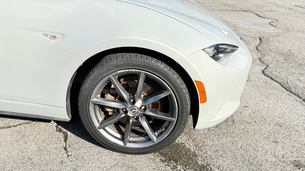 Photo 26 of this MAZDA MX-5 MIATA