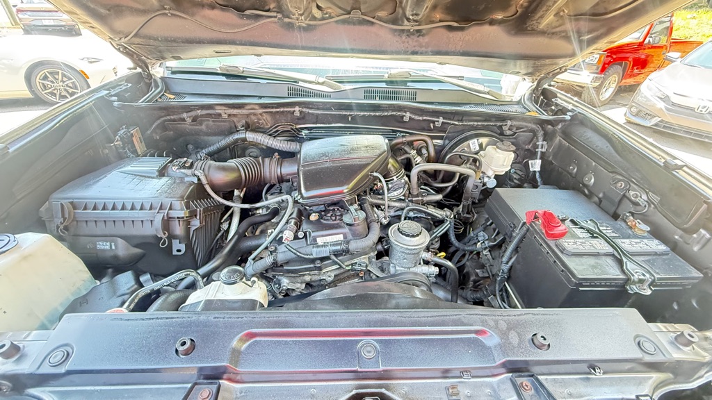 Photo 19 of this TOYOTA TACOMA