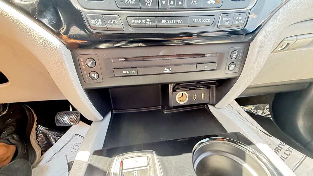 Photo 35 of this HONDA PILOT