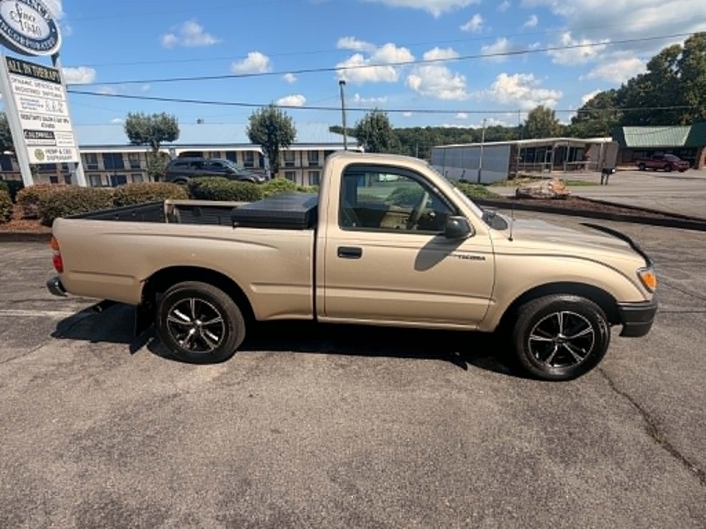 Photo 3 of this TOYOTA TACOMA