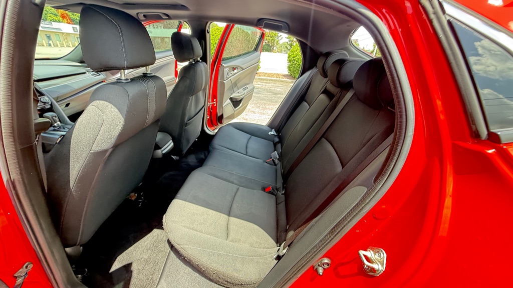 Photo 16 of this HONDA CIVIC