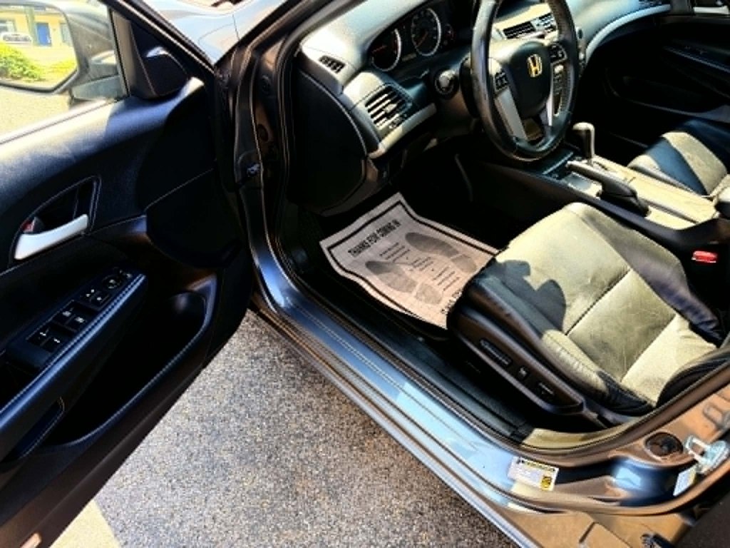 Photo 11 of this HONDA ACCORD
