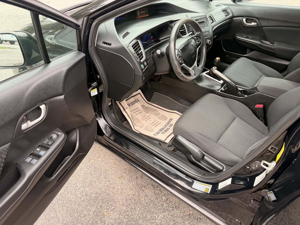 Photo 7 of this HONDA CIVIC