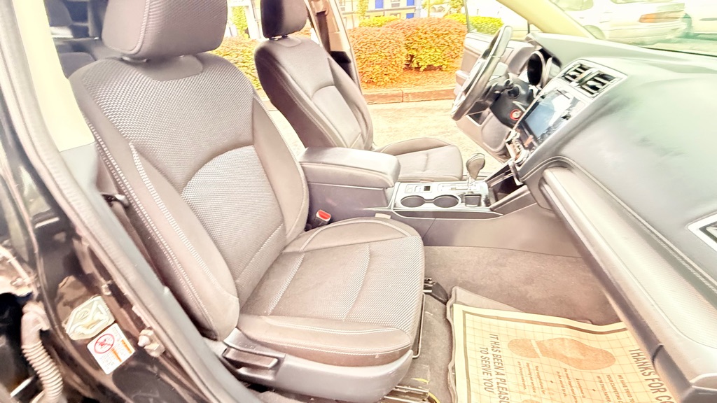 Photo 15 of this SUBARU OUTBACK
