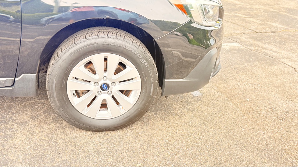Photo 21 of this SUBARU OUTBACK