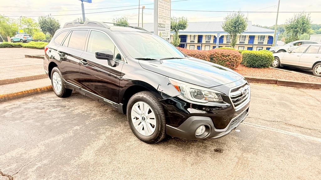 Photo 3 of this SUBARU OUTBACK