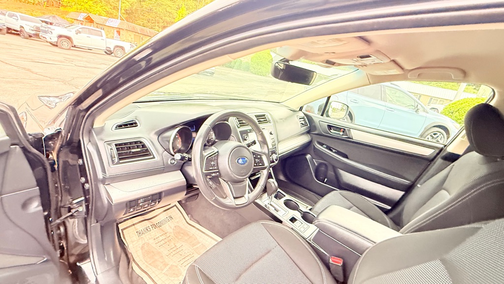 Photo 18 of this SUBARU OUTBACK