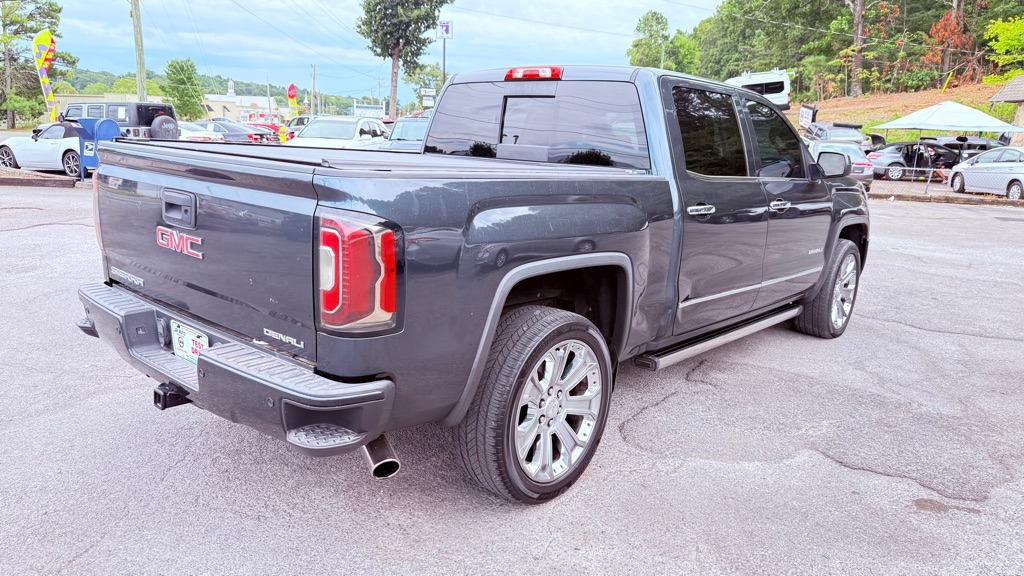 Photo 3 of this GMC SIERRA