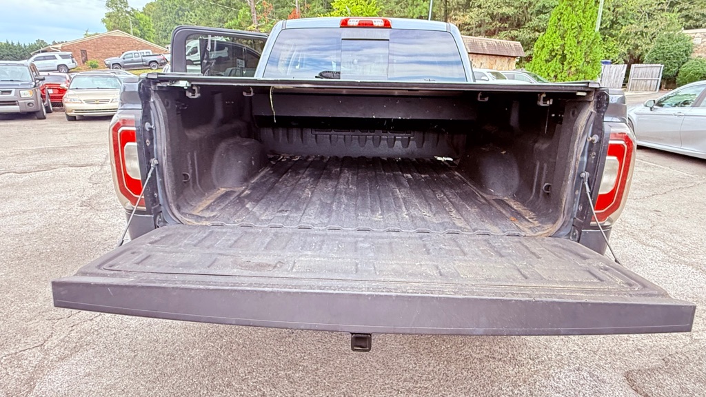 Photo 12 of this GMC SIERRA