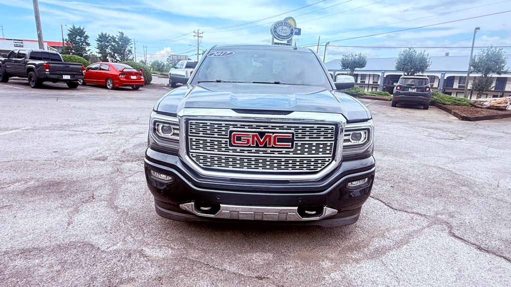 Photo 7 of this GMC SIERRA