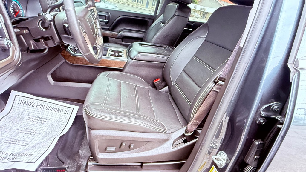Photo 8 of this GMC SIERRA