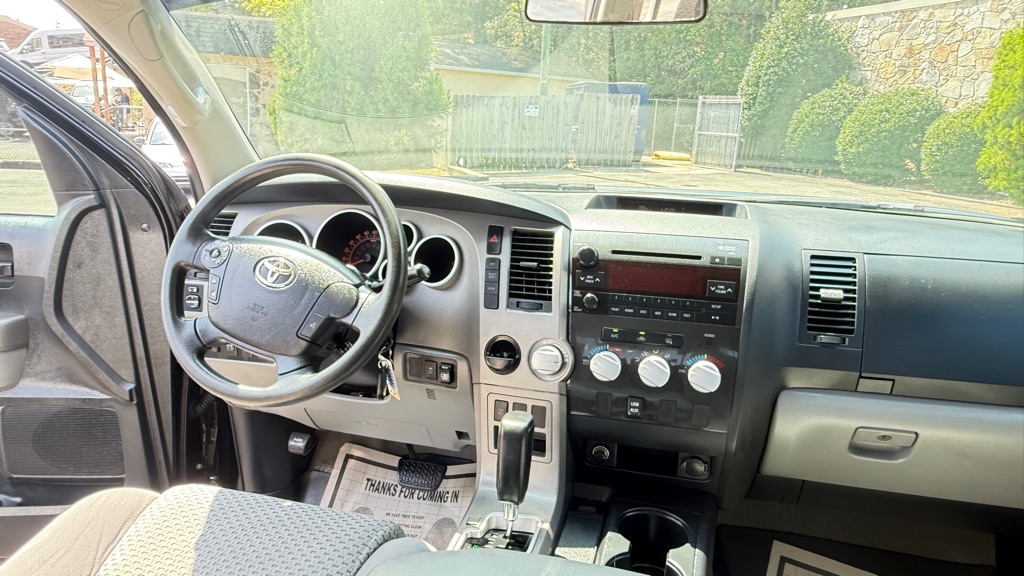 Photo 20 of this TOYOTA TUNDRA