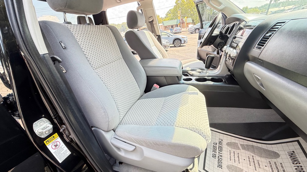 Photo 14 of this TOYOTA TUNDRA