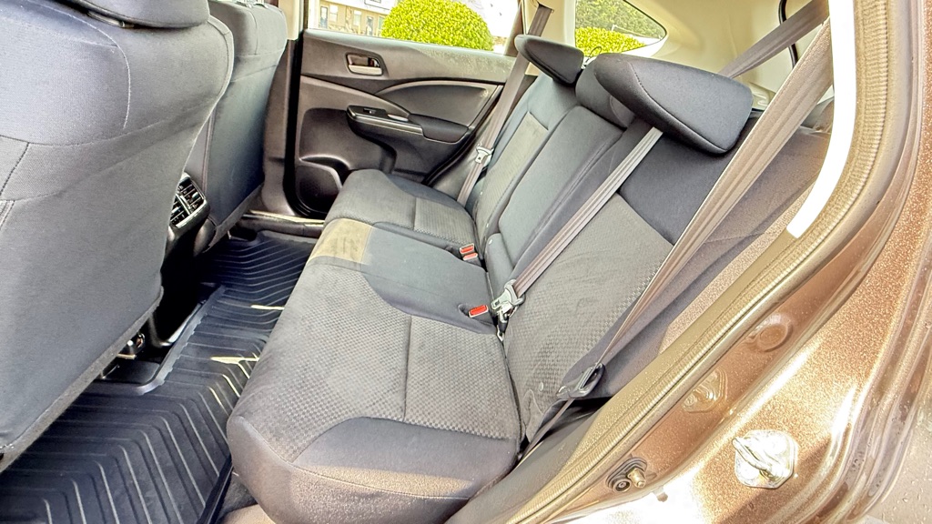 Photo 10 of this HONDA CR-V