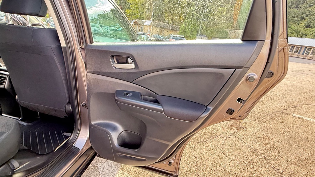 Photo 28 of this HONDA CR-V