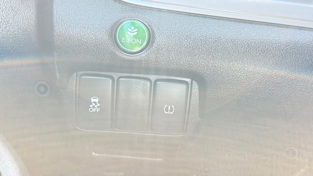 Photo 26 of this HONDA CR-V