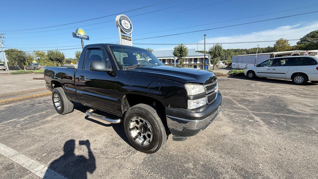 Photo 4 of this CHEVROLET SILVERADO 1500