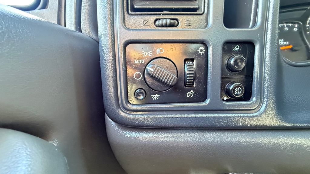 Photo 18 of this CHEVROLET SILVERADO 1500