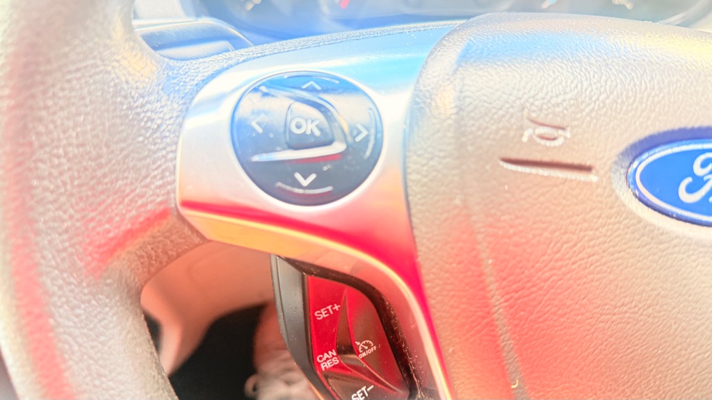 Photo 30 of this FORD TRANSIT