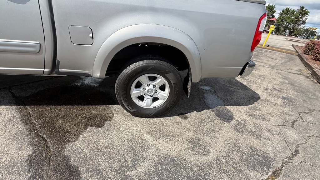 Photo 22 of this TOYOTA TUNDRA