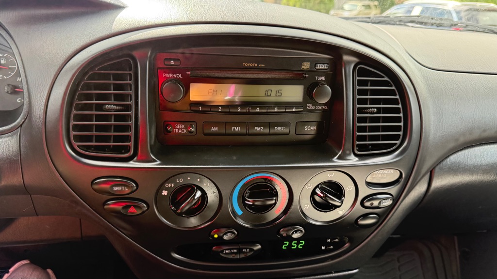 Photo 20 of this TOYOTA TUNDRA