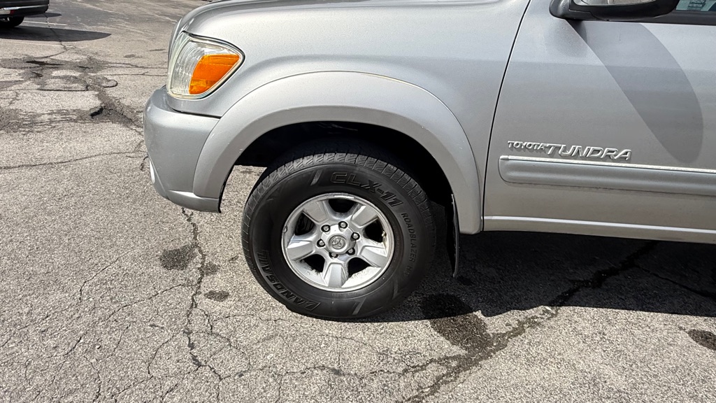Photo 21 of this TOYOTA TUNDRA