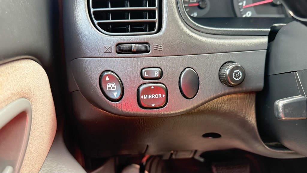 Photo 31 of this TOYOTA TUNDRA