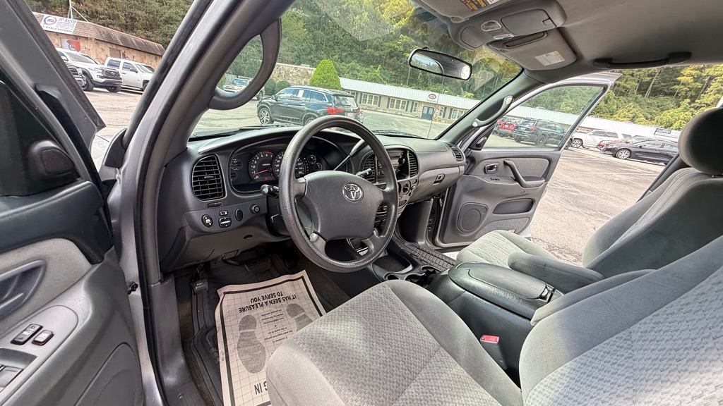 Photo 15 of this TOYOTA TUNDRA