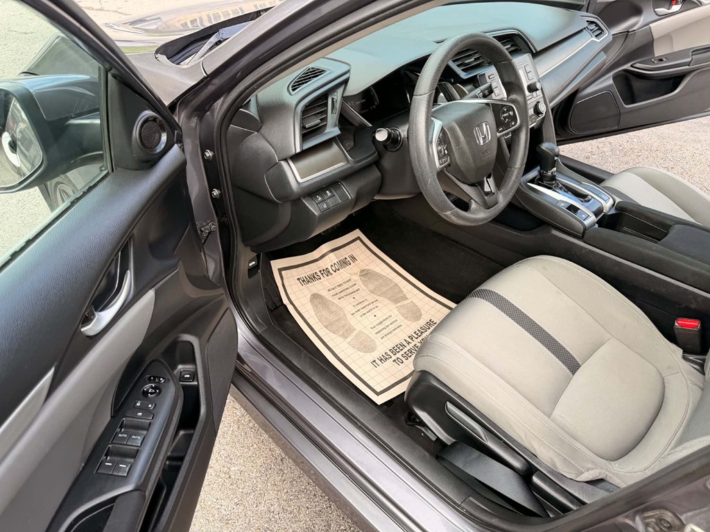 Photo 8 of this HONDA CIVIC